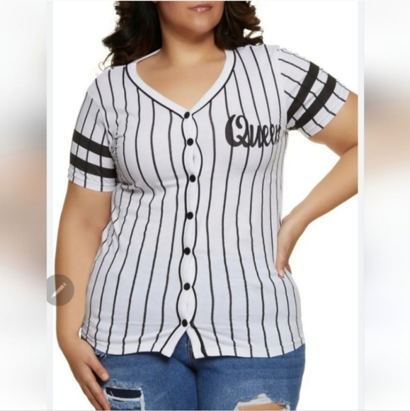 ⚘️NWT ON FIRE 2X QUEEN BASEBALL TEE - Picture 1 of 6